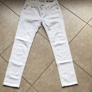 White Miss Me jeans